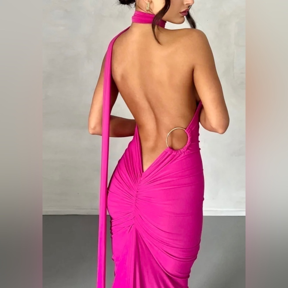 The Unforgettable Pink Elegant Plunging Backline Backless Evening Cocktail Gown - Picture 4 of 15